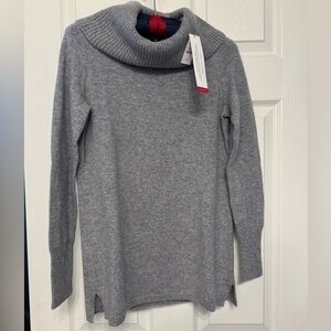 New - Talbot Audrey cowneck Cashmere  sweater